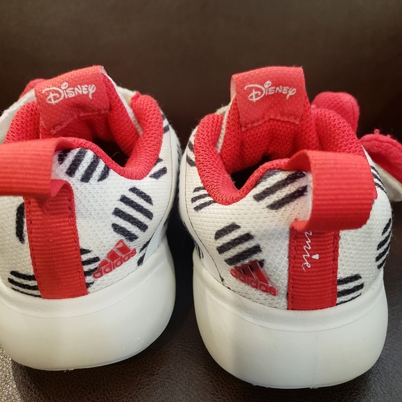 Size 7 minnie Disney Adidas - Picture 9 of 11